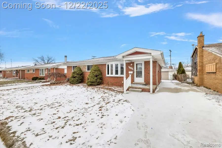 2704 Dunlop, Trenton, MI  - Image #3
