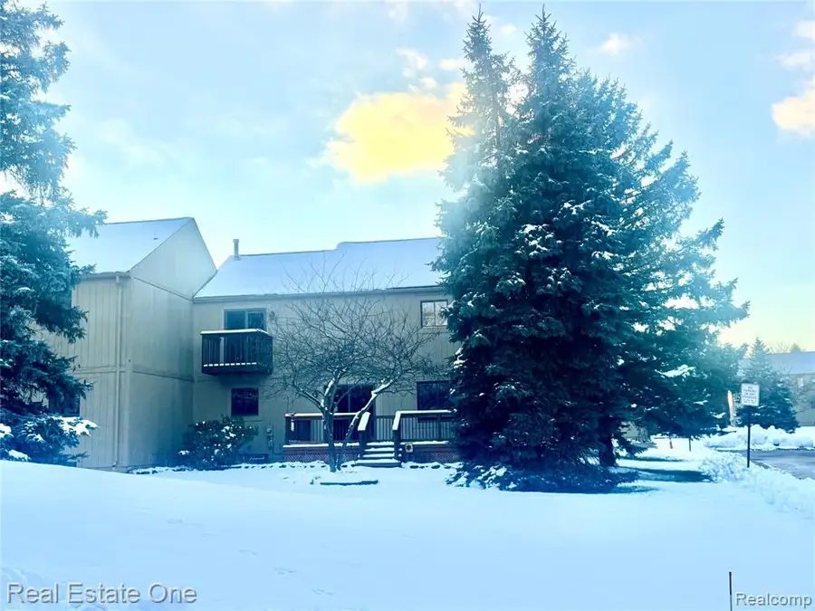 2191 Rochelle Park #63, Rochester Hills, MI  - Image #3