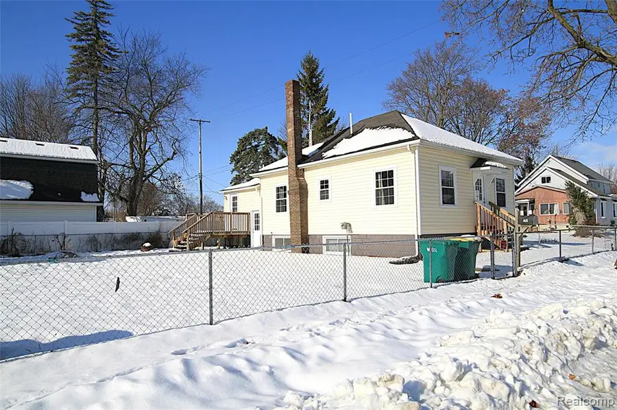 102 S Division, Durand, MI  - Image #2