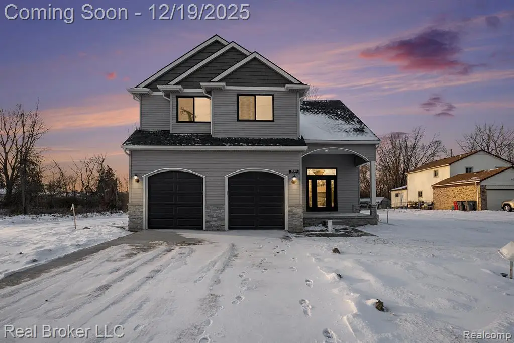 34367 Union Lake, Clinton Township, MI 48035 - Image #1