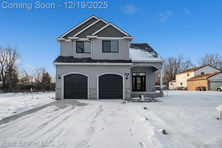 34367 Union Lake, Clinton Township, MI 48035 - Image #2