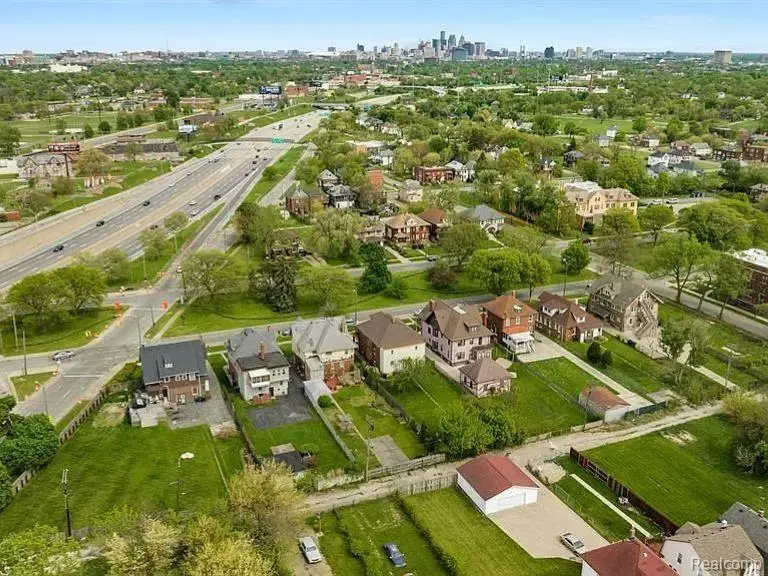 1935 W Grand, Detroit, MI  - Image #2