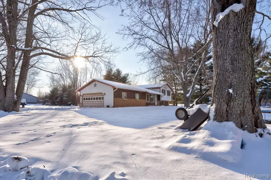 237 W Castle, Deerfield, MI  - Image #3