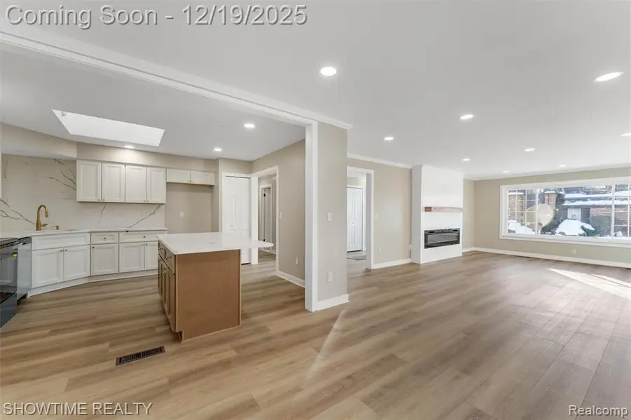 24235 Wildbrook, Southfield, MI  - Image #2