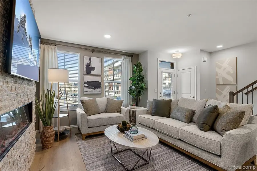 166 Jotham, Auburn Hills, MI  - Image #3