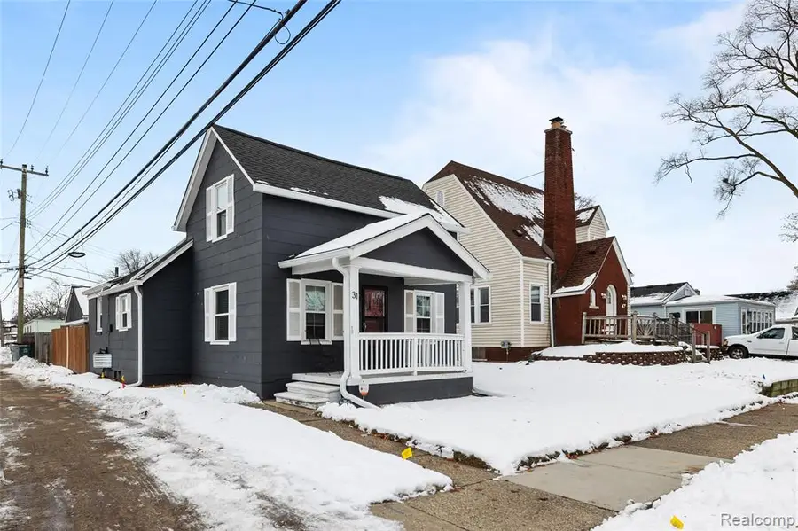 31 Manatee, Hazel Park, MI  - Image #3