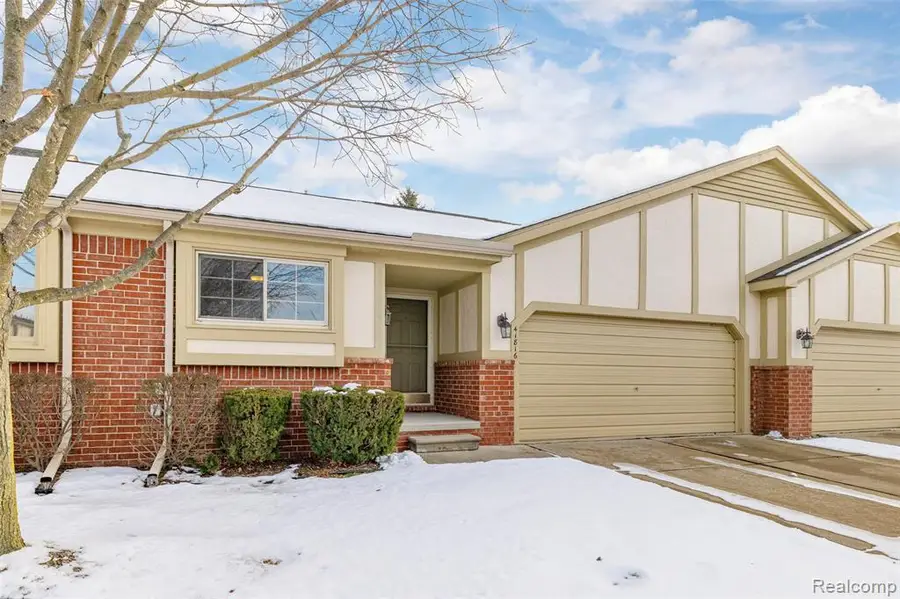 41816 Greenwood, Clinton Township, MI  - Image #2