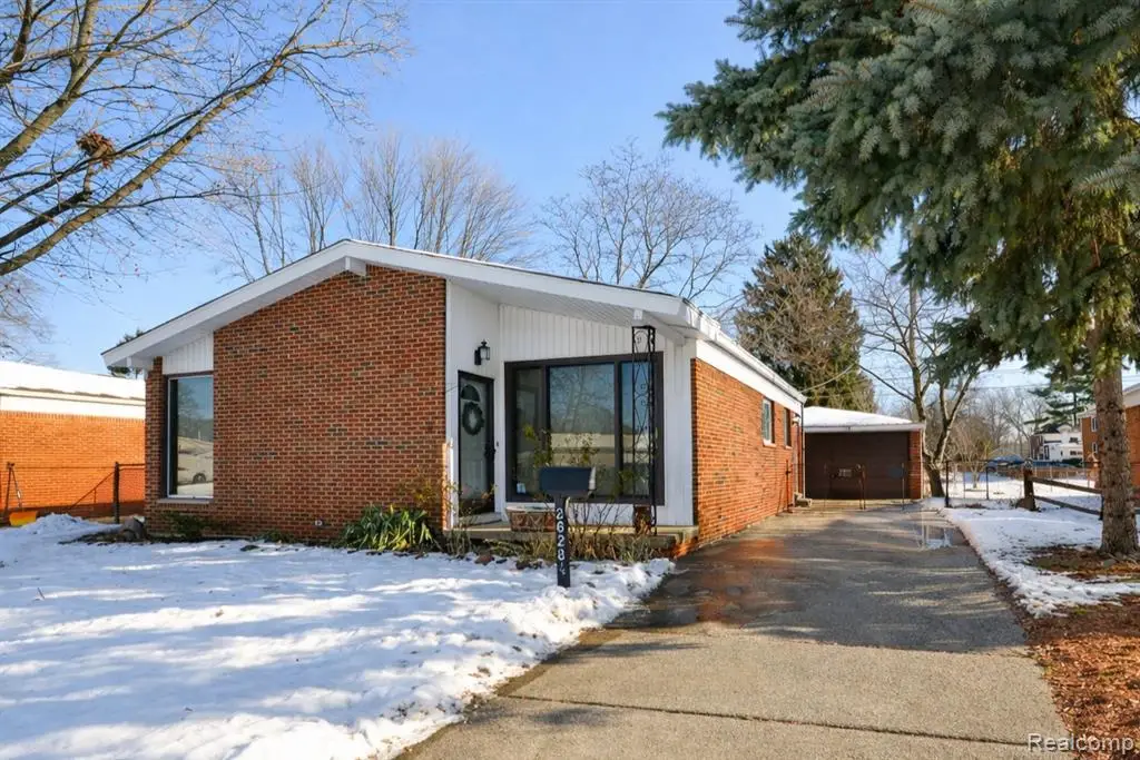 26284 Tawas, Madison Heights, MI  - Image #1