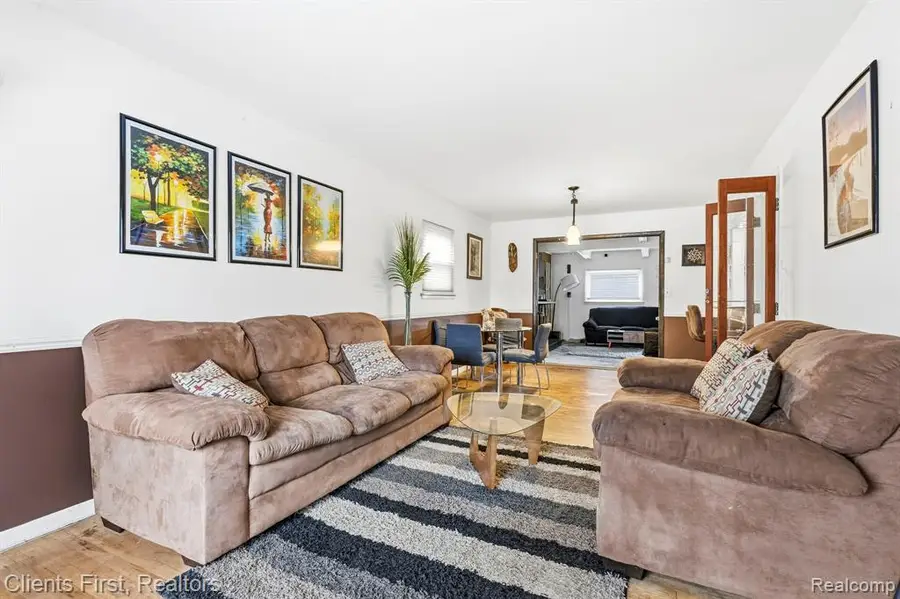 29337 Roan, Warren, MI  - Image #3