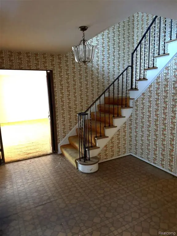 34630 Old Timber, Farmington Hills, MI  - Image #3