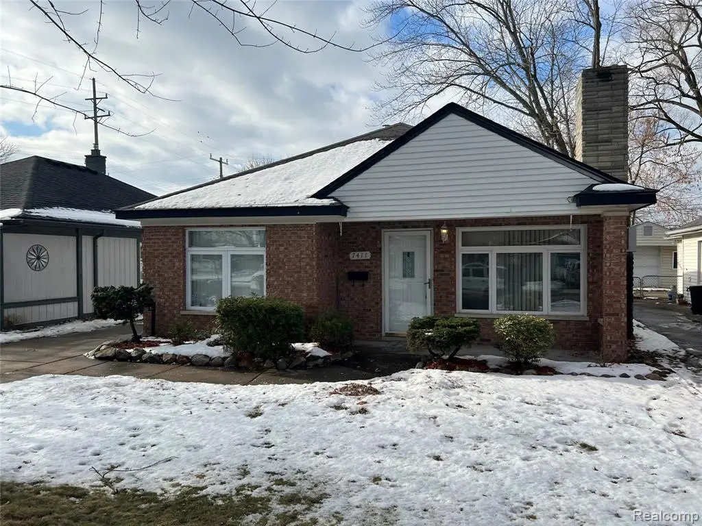 7411 N Vernon, Dearborn Heights, MI 48127 - #1