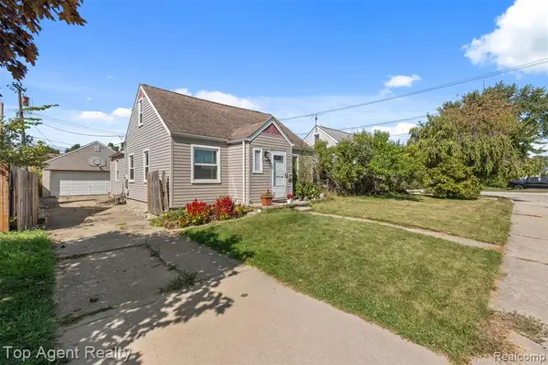 25673 Ford, Roseville, MI 