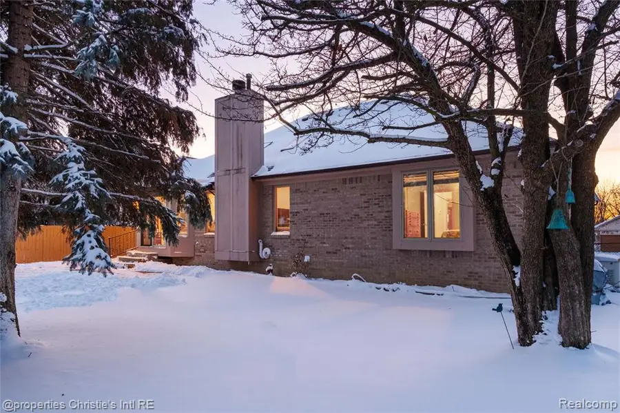 39780 Southpointe, Harrison Township, MI  - #3