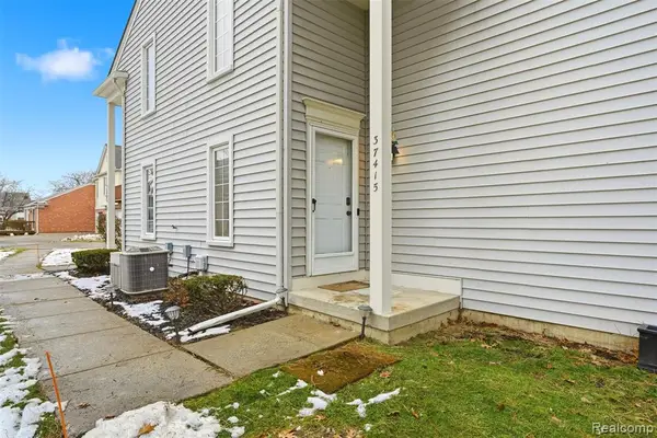 37415 Stonegate, Clinton Township, MI 