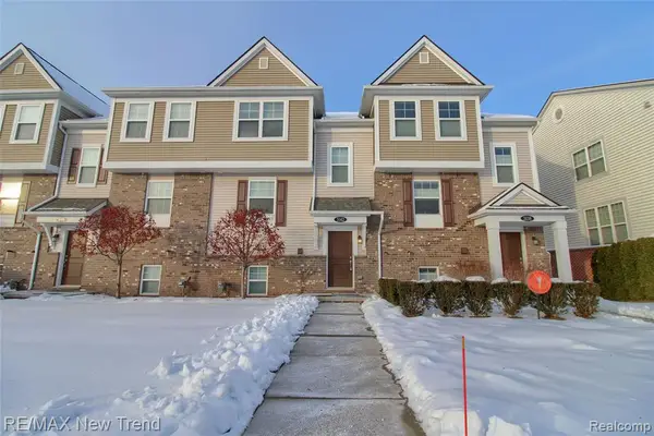 3142 Johanna Ware, Wixom, MI 