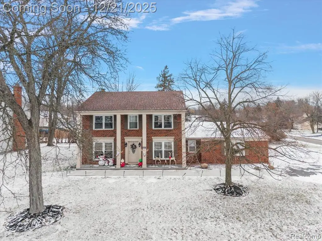 4250 Greenstown, West Bloomfield, MI  - #1