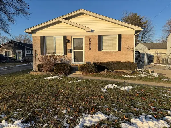 23011 Violet, Saint Clair Shores, MI 