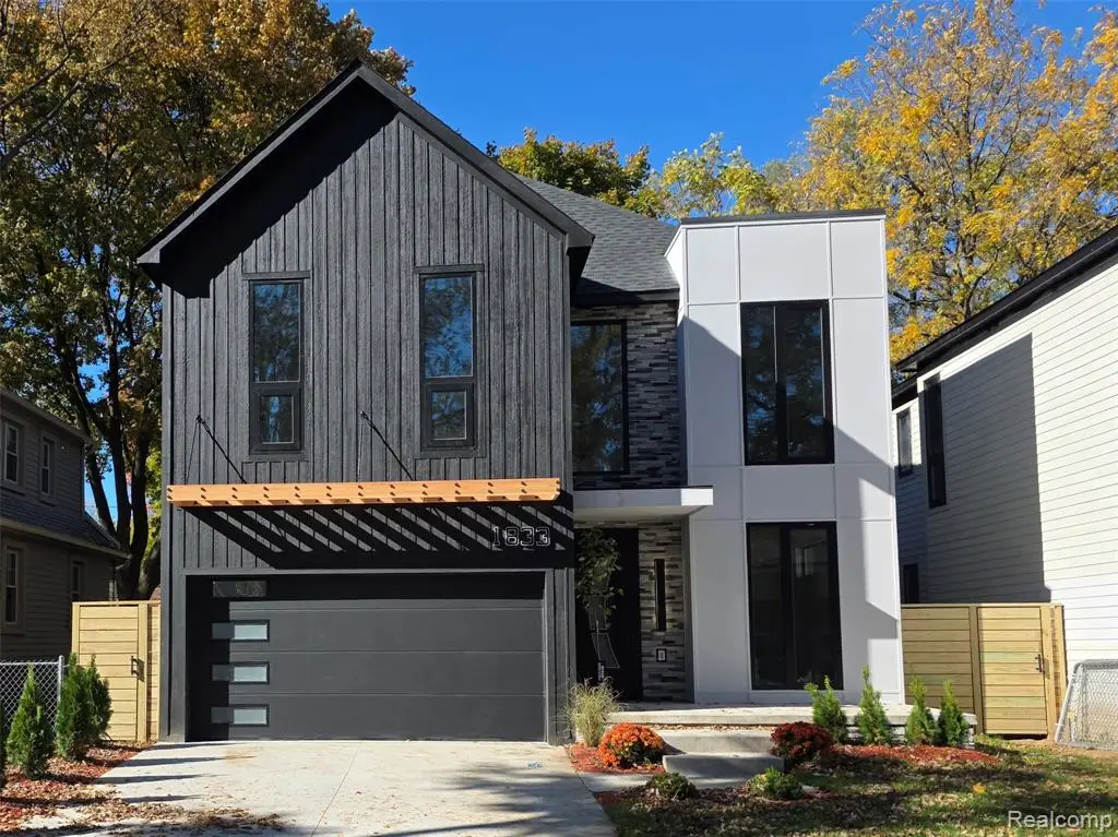 1833 N Washington, Royal Oak, MI  - #1