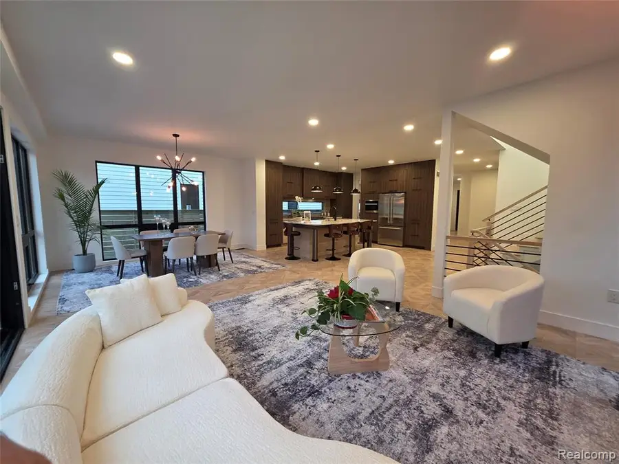 1833 N Washington, Royal Oak, MI  - #3