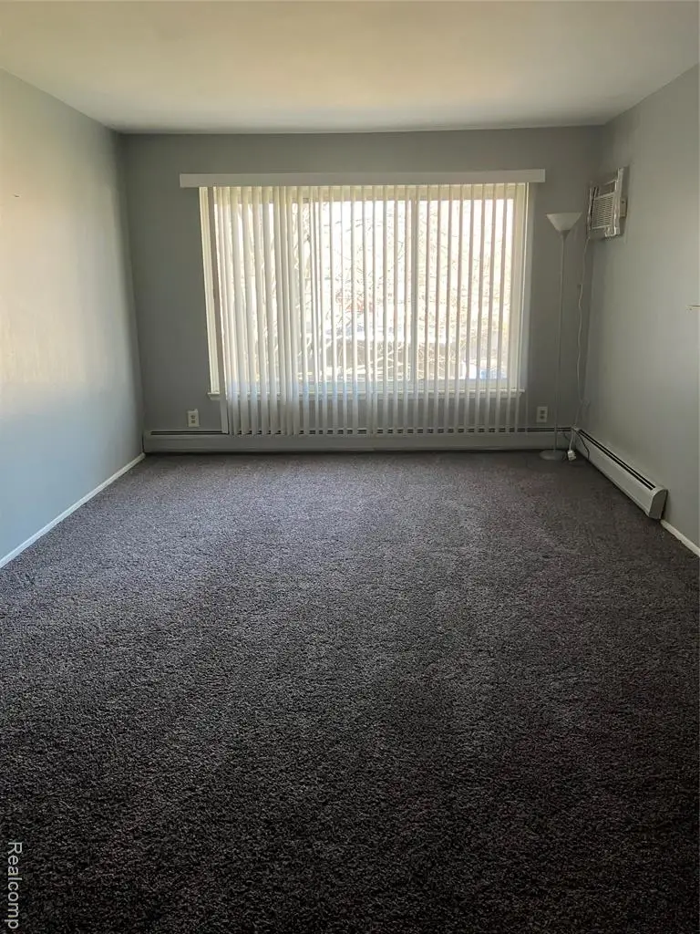 26740 Joy #8, Redford, MI  - #2