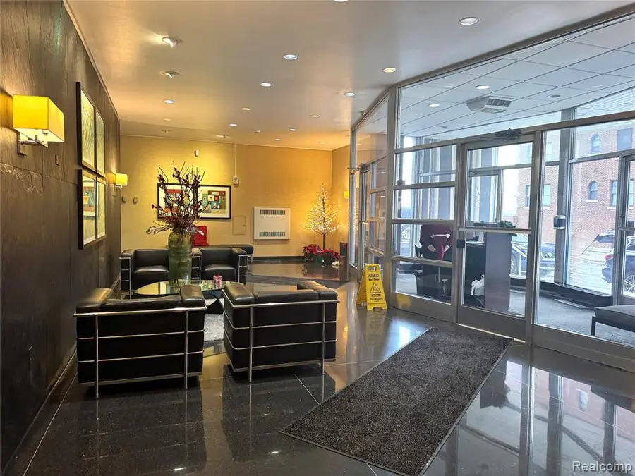 8200 E Jefferson #204, Detroit, MI 48214 - Image #3