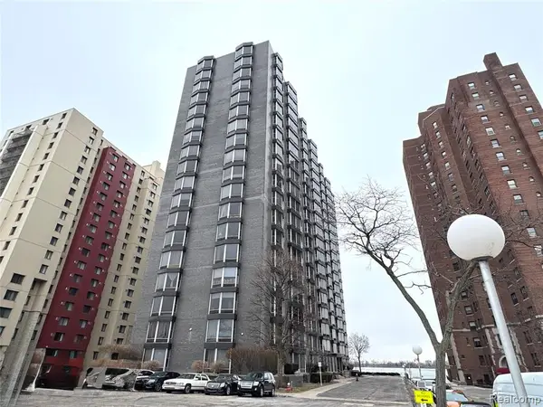 8200 E Jefferson #404, Detroit, MI 48214