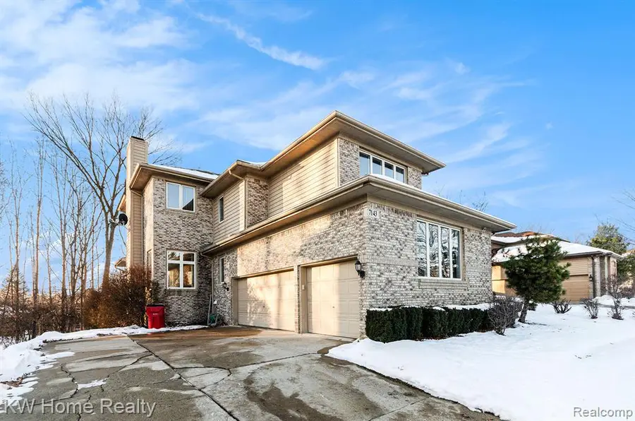 7143 Yarmouth, West Bloomfield, MI 48322 - #3