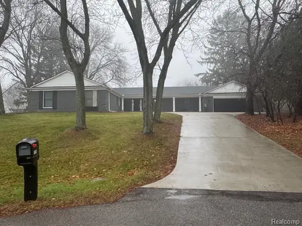 5349 Van Ness, Bloomfield Hills, MI 