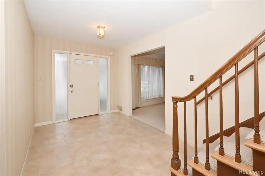 3728 Boulder, Troy, MI  - #3