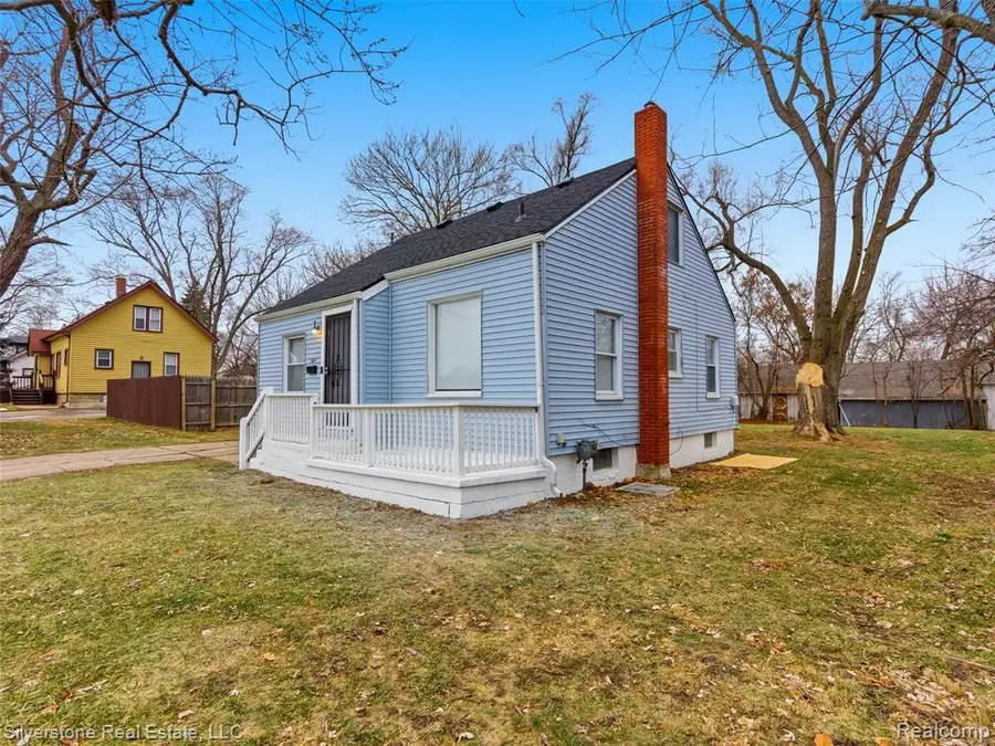 685 Northway, Pontiac, MI  - #3