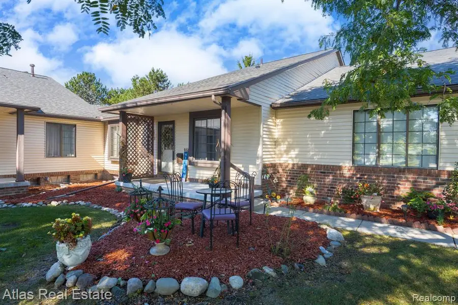 5007 Sandalwood, Grand Blanc, MI  - #3