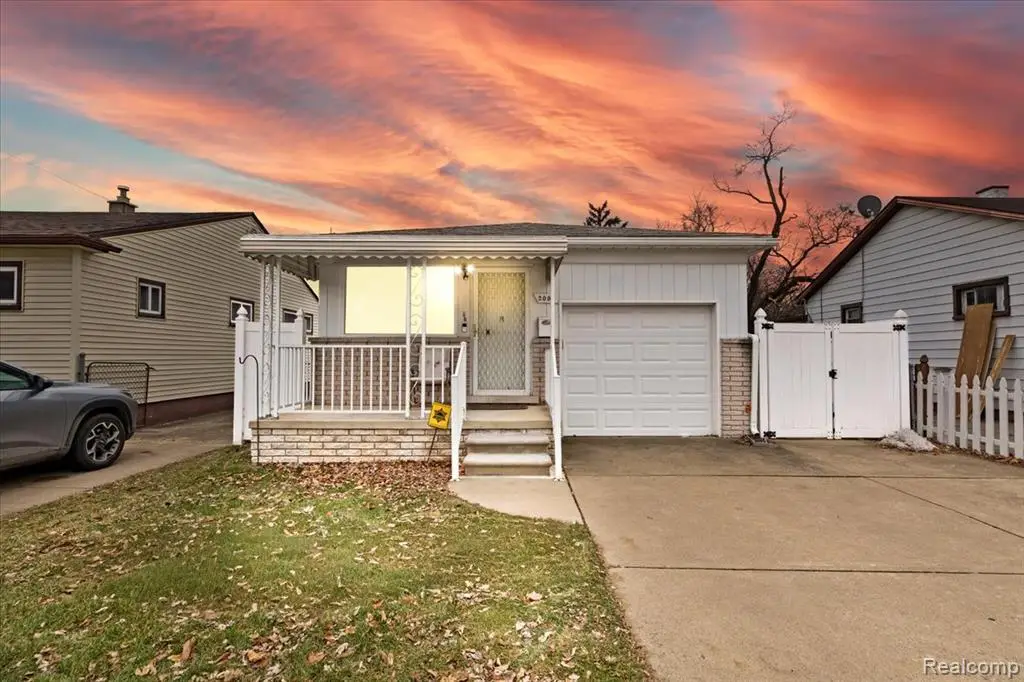 2091 Morris, Lincoln Park, MI  - #1