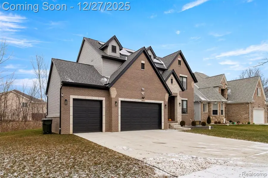 8615 Greendale, Sterling Heights, MI  - Image #3