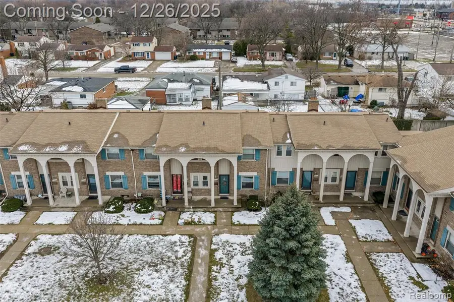 8114 Clay, Sterling Heights, MI  - Image #2