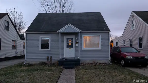 26431 Clancy, Roseville, MI 