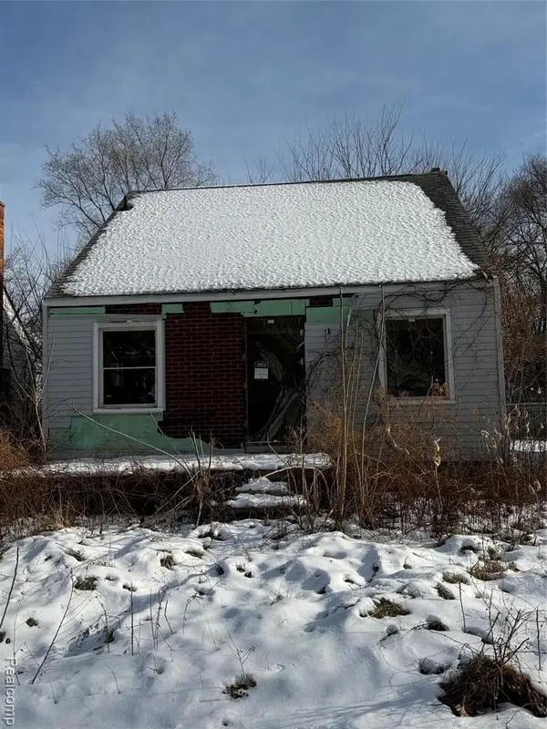 19416 Lamont, Detroit, MI 