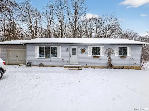 2401 E Farrand, Clio, MI  - #1