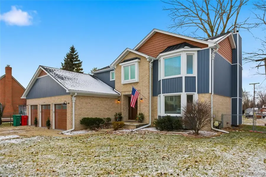 39663 Southpointe, Harrison Township, MI  - #2