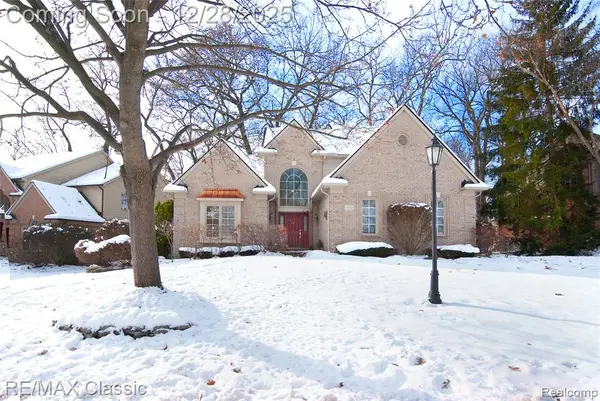 3628 Warwick, Rochester Hills, MI 