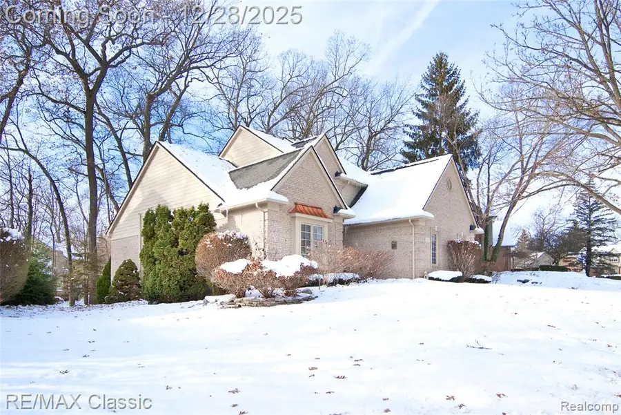 3628 Warwick, Rochester Hills, MI  - #2