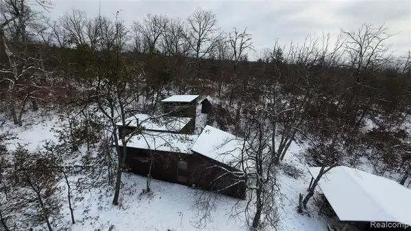 10270 S Queens, Chase, MI 49623