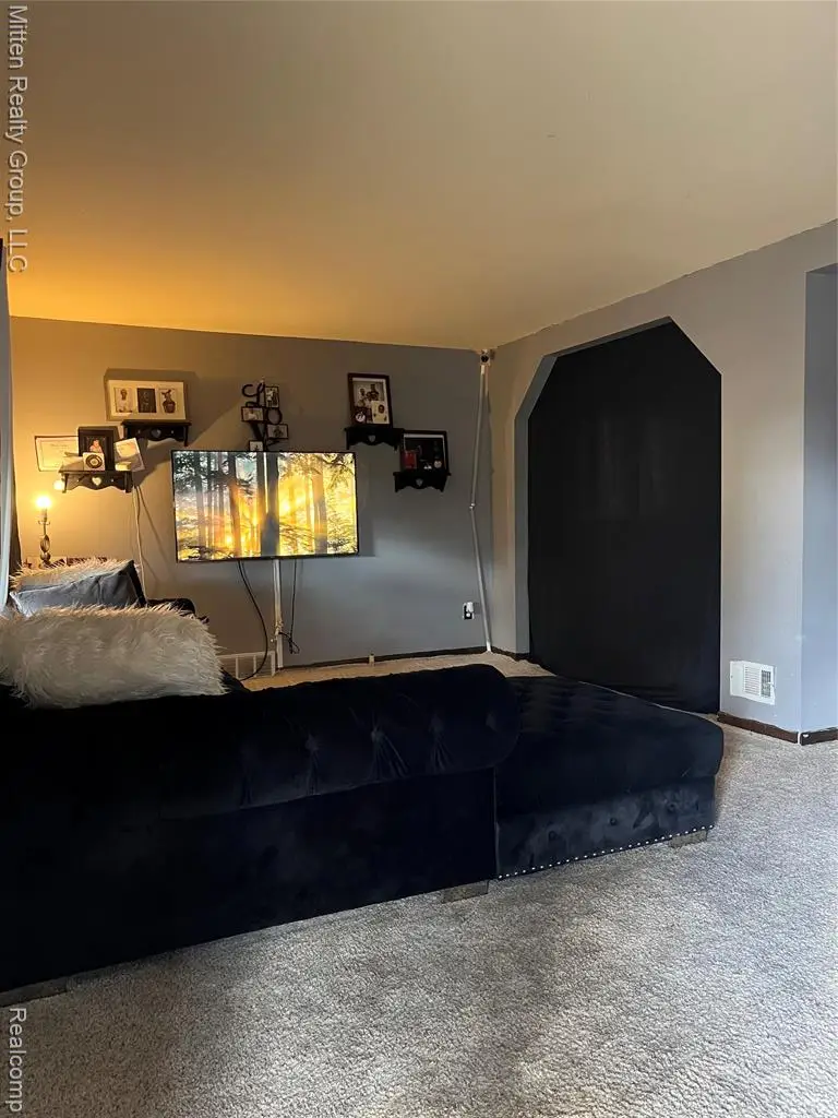 26044 Lehner, Roseville, MI  - #2