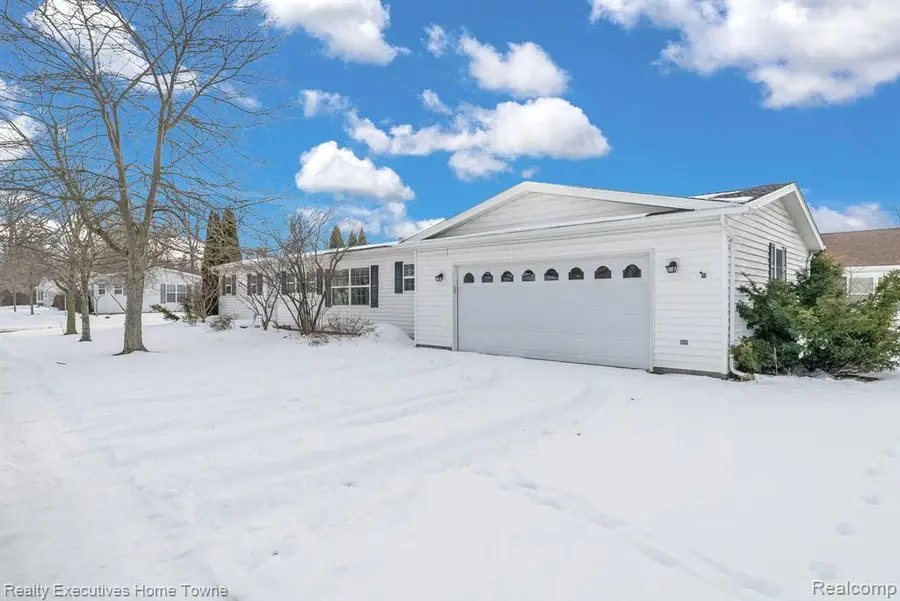 3211 Keewahdin, Fort Gratiot, MI  - #3