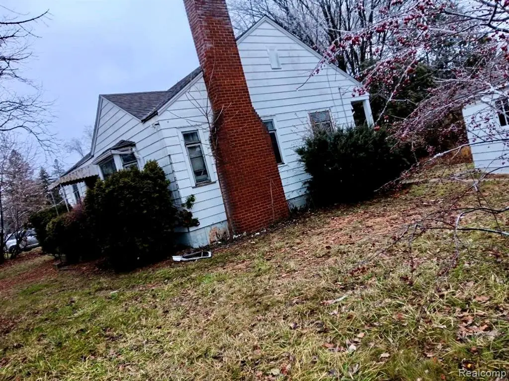 3302 Van Buren, Flint, MI 48503 - #1