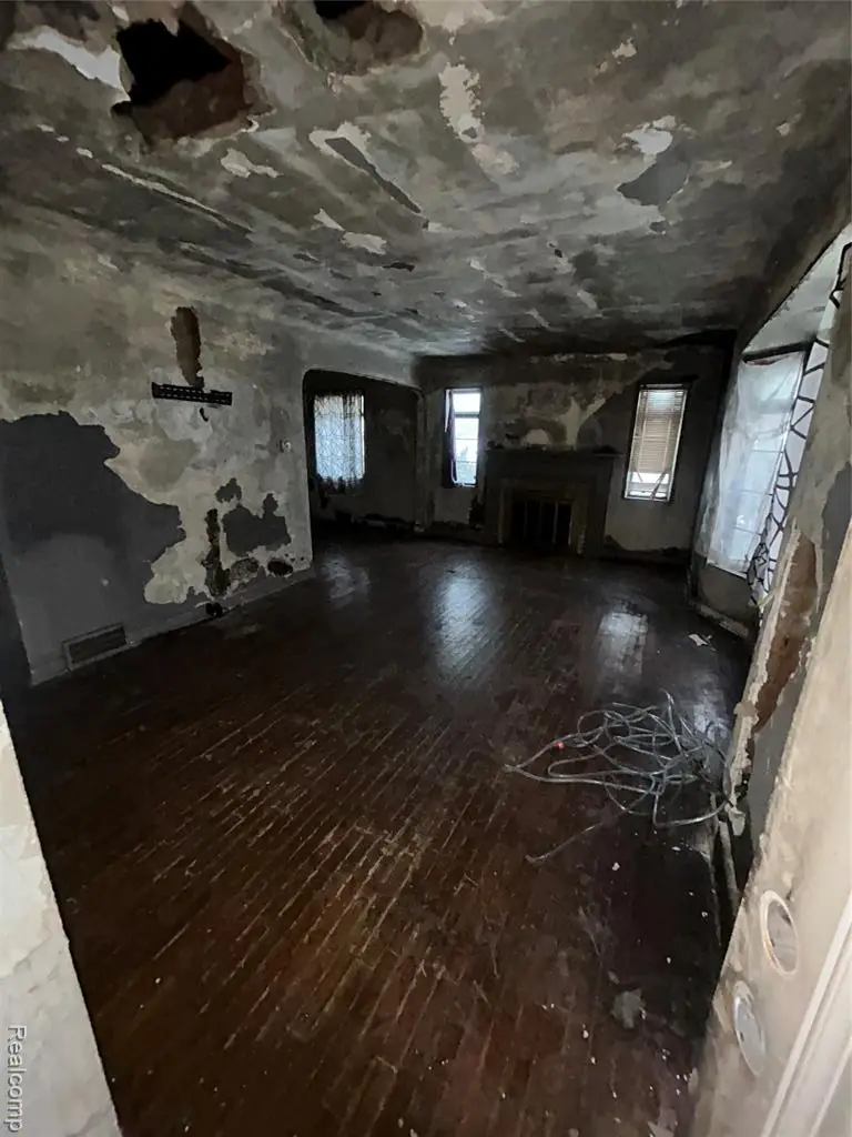 3302 Van Buren, Flint, MI 48503 - #3