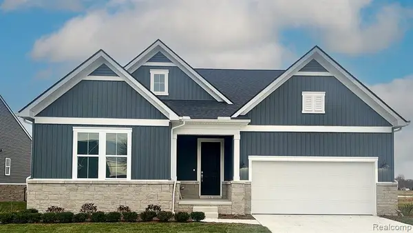 20352 Banbury, Macomb, MI 48044