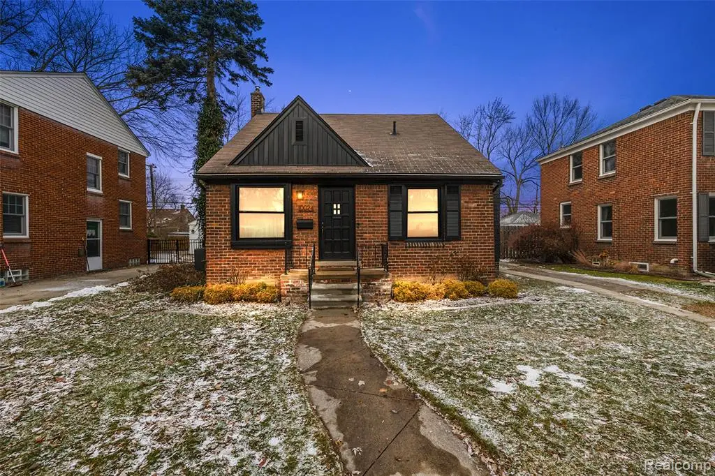 10024 Kingston, Huntington Woods, MI  - #1