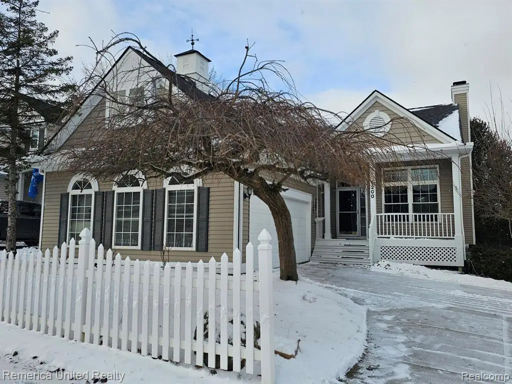 1200 Portsmouth, Howell, MI  - Image #1