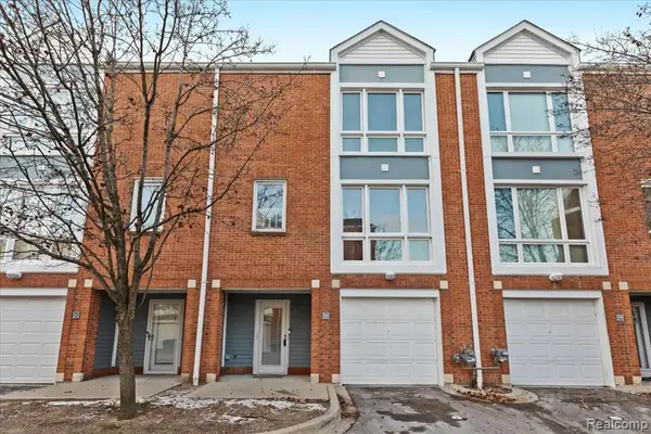 294 Main Sail #22, Detroit, MI 