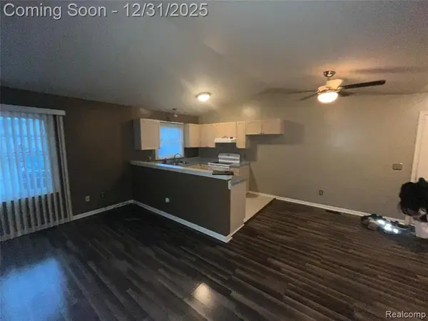 41916 King Edward, Clinton Township, MI 